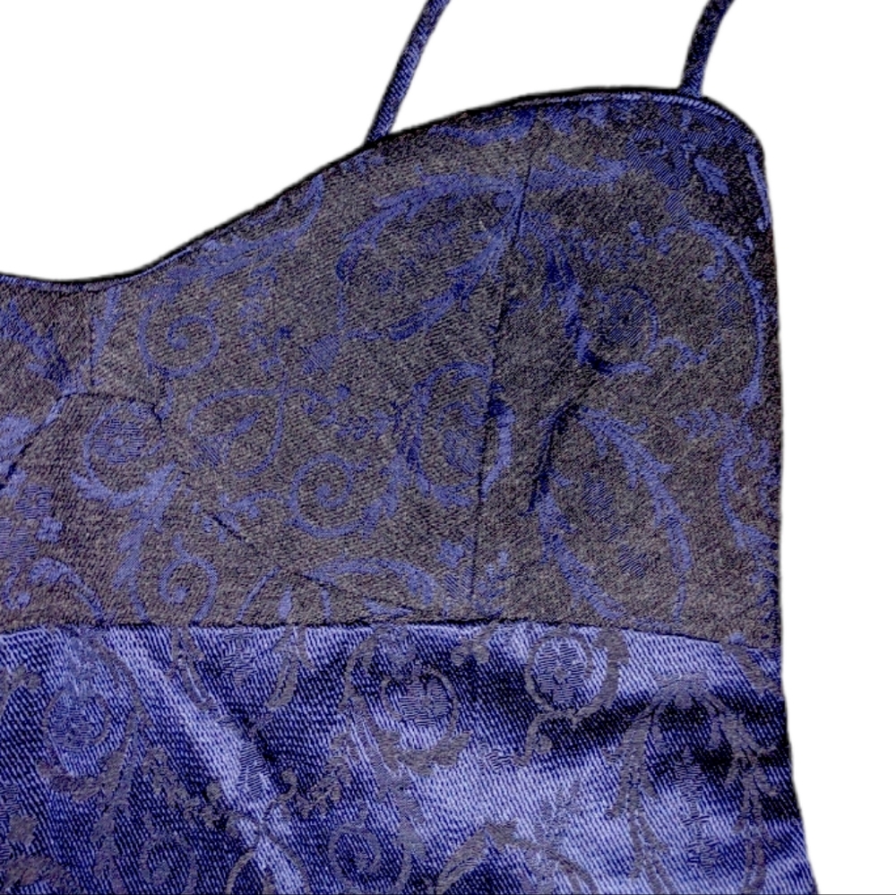 Damask Textured Bodycon Mini Dress - Picture 5 of 14